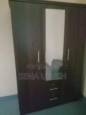 Almari 3 Door