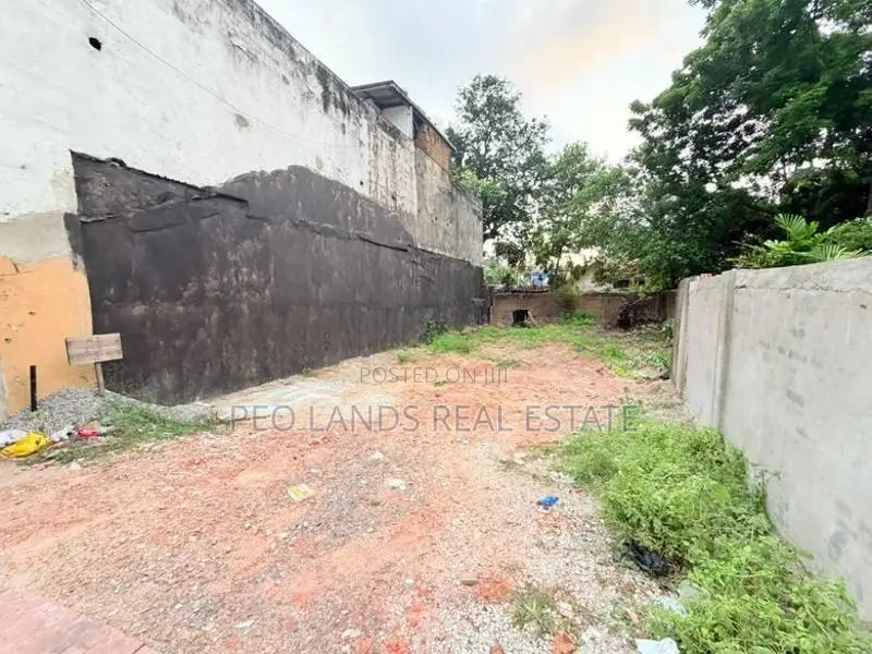 (SL1632) 8.1 Perch Commercial Land for Sale in Pamankada