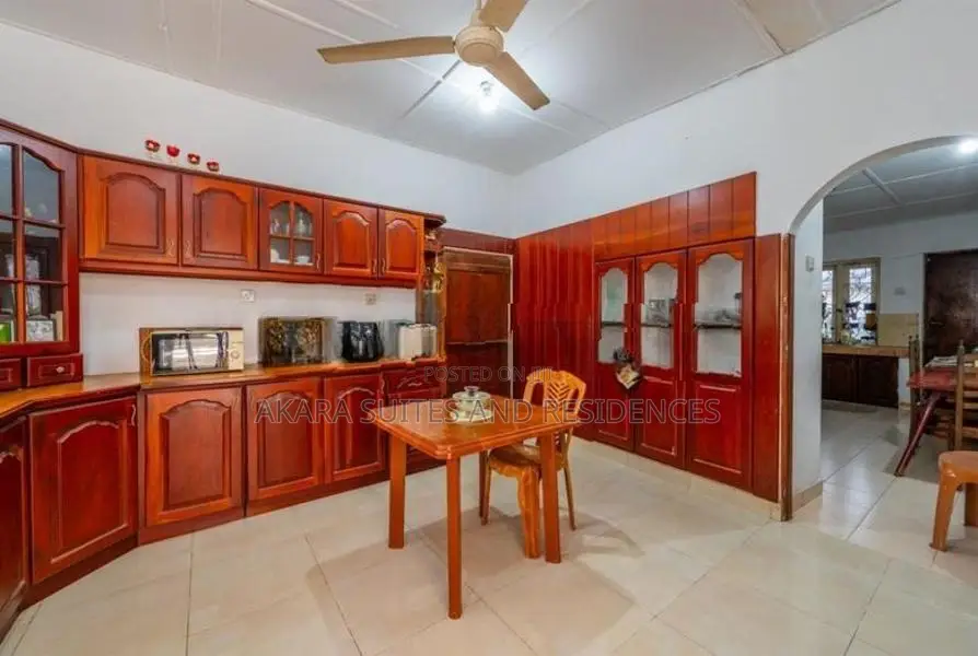 5500 sq.ft - Furnished House for Rent HL55149