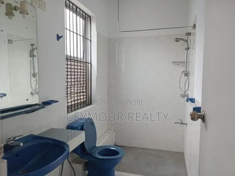 Elegant 2 Story House for Sale in Thalawathugoda