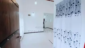 02 Bedroom House For Rent - Pelawatta