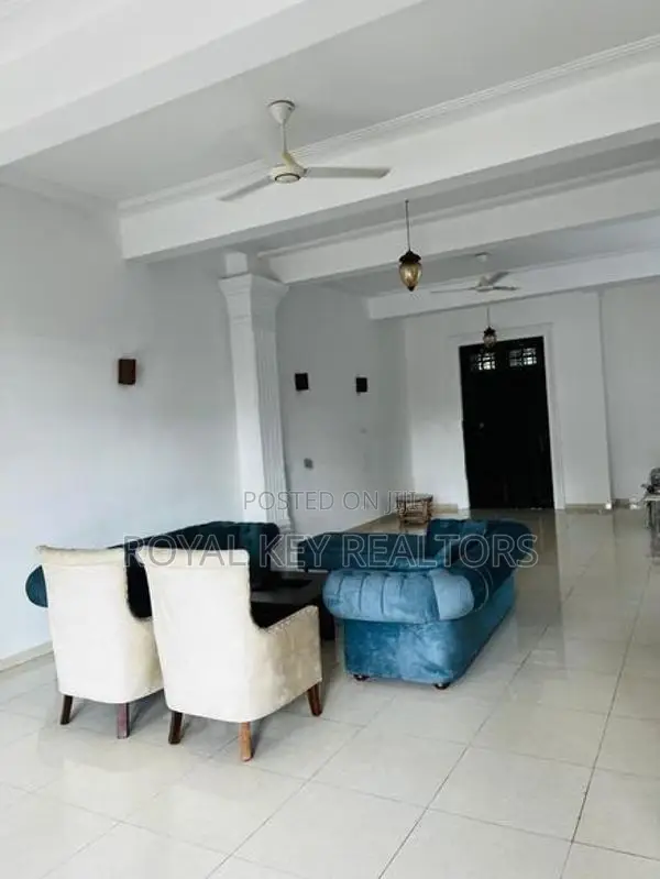 04 Bedroom - Fully Furnished House for Rent In Kotte