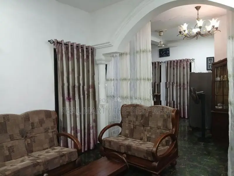 KOLONNAWA : 5-BR (7.62P) TWO-STOREY HOUSE FOR SALE IN GOTHATUWA