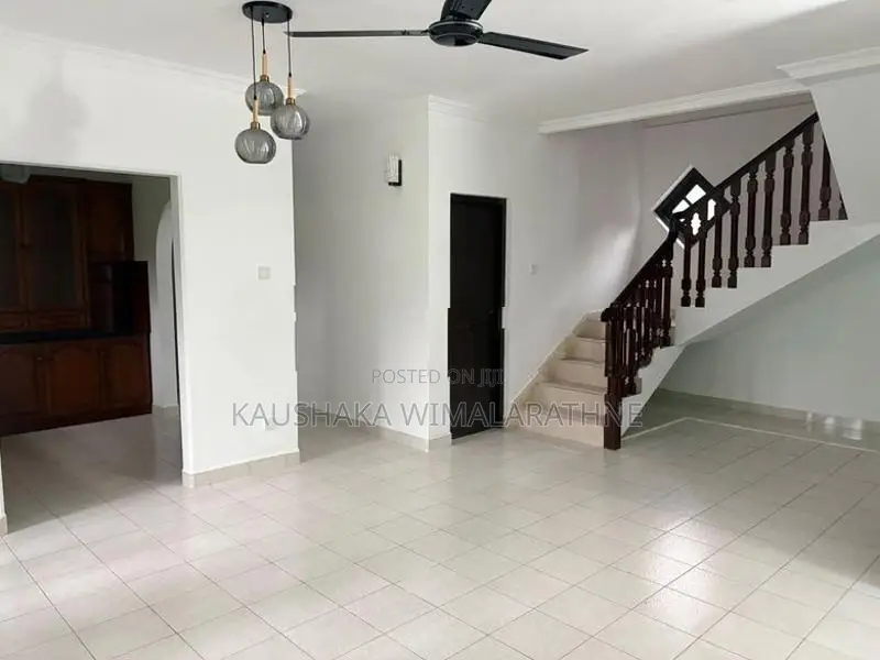 Two Story House for Sale in Maharagama Code: WR02310