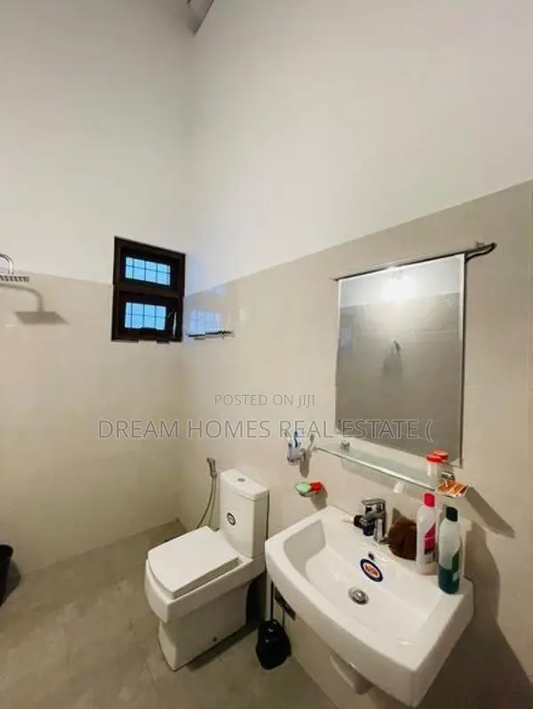 Fully Furnished New Modern House for Sale in Athurugiriya