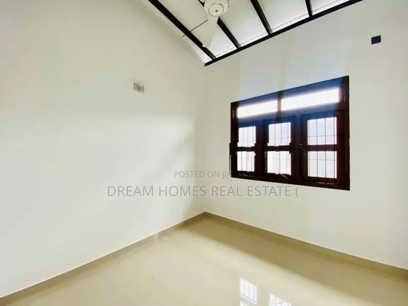 New Single-Storied House For Sale – Athurugiriya