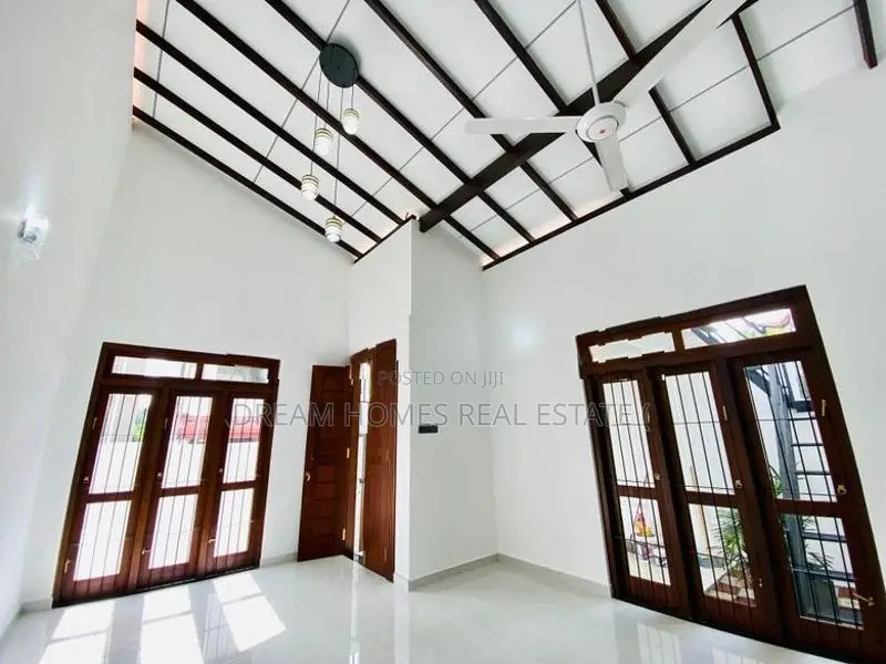 New Single-Storied House For Sale – Athurugiriya