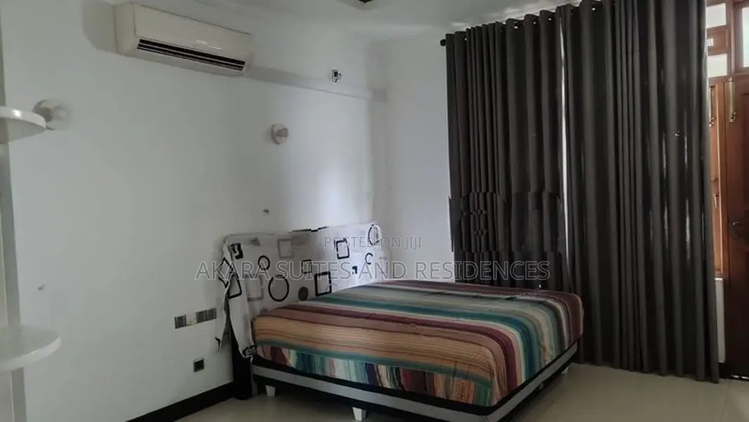 4,500 Sq.ft - Furnished House for Rent HL54692