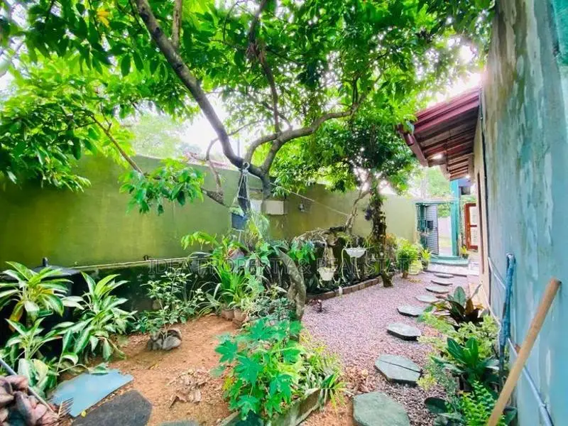 (HRS-735)​​​Valuable Single Storey House for Sale in Kahathuduwa