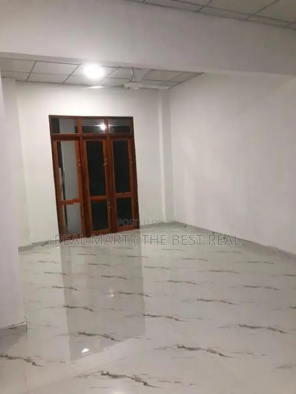WATTALA : 3-BR (7.5P) BRAND NEW HOUSE FOR SALE AT MAHABAGE