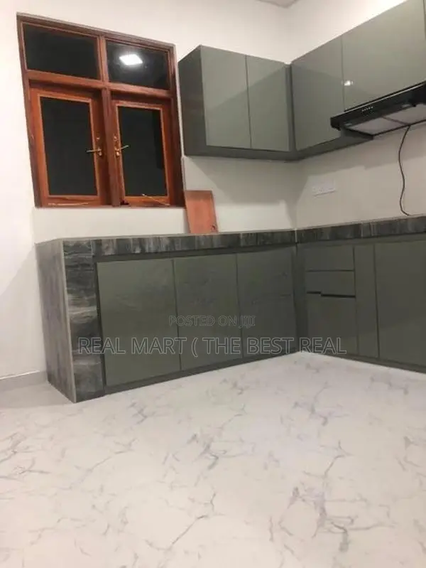 WATTALA : 3-BR (7.5P) BRAND NEW HOUSE FOR SALE AT MAHABAGE