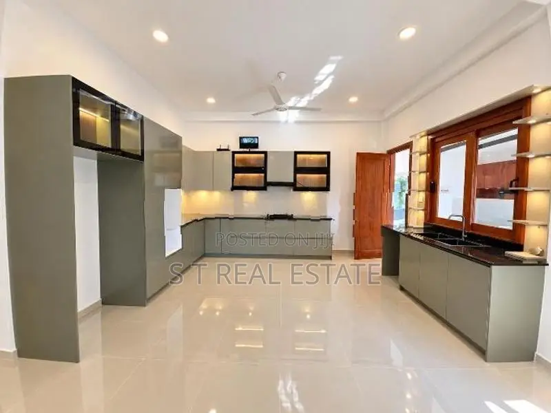 Architecture Designed Luxury 3-Story House For Sale In Werahera