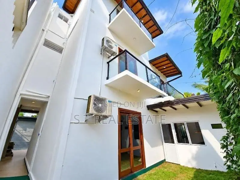 Architecture Designed Luxury 3-Story House For Sale In Werahera