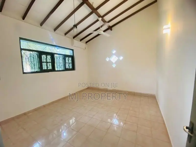 ( SR-1240) Valuable Upper Floor House Rent in Kelaniya