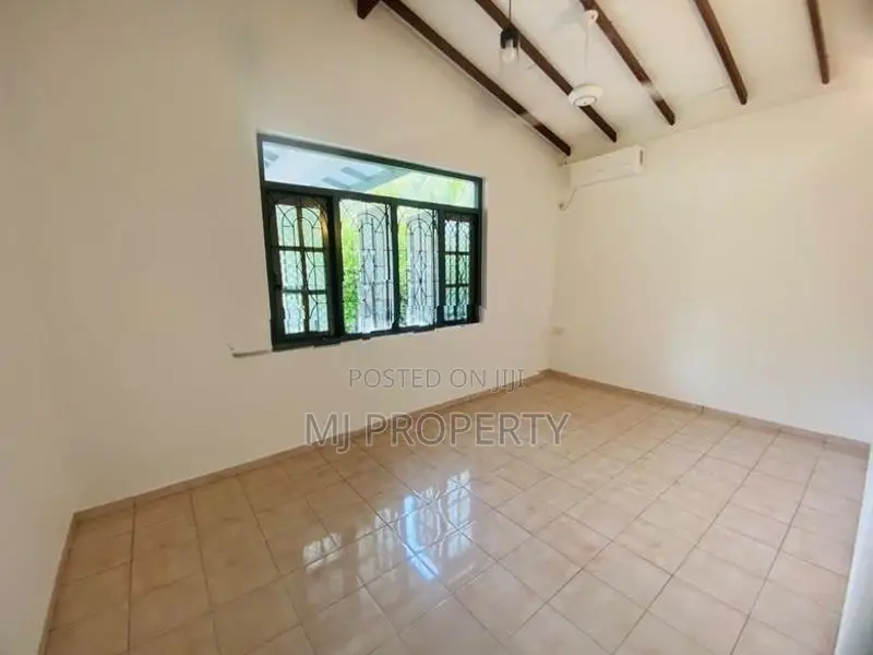 ( SR-1240) Valuable Upper Floor House Rent in Kelaniya