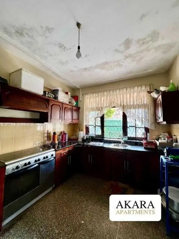 6,400 sq.ft - Unfurnished House for Rent HL56092 Colombo 07