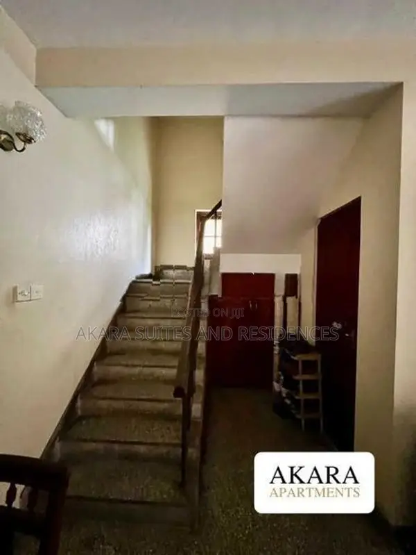 6,400 sq.ft - Unfurnished House for Rent HL56092 Colombo 07