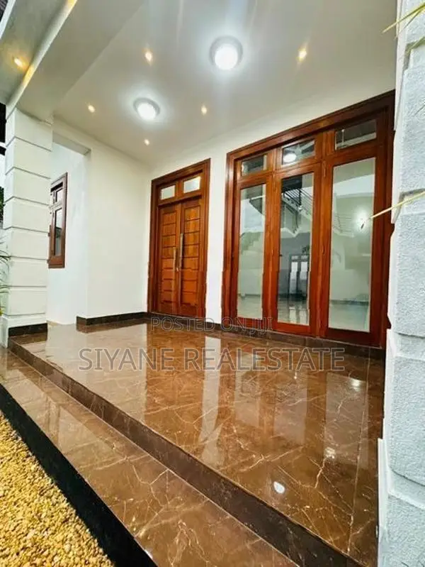 Brand New Luxury House For Sale In Polgasowita