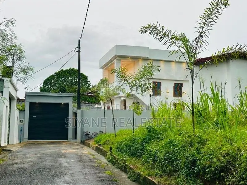 Brand New Luxury House For Sale In Polgasowita