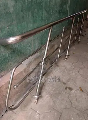 සුදු යකඩ වැට ( Stainless Steel Stair Rail)