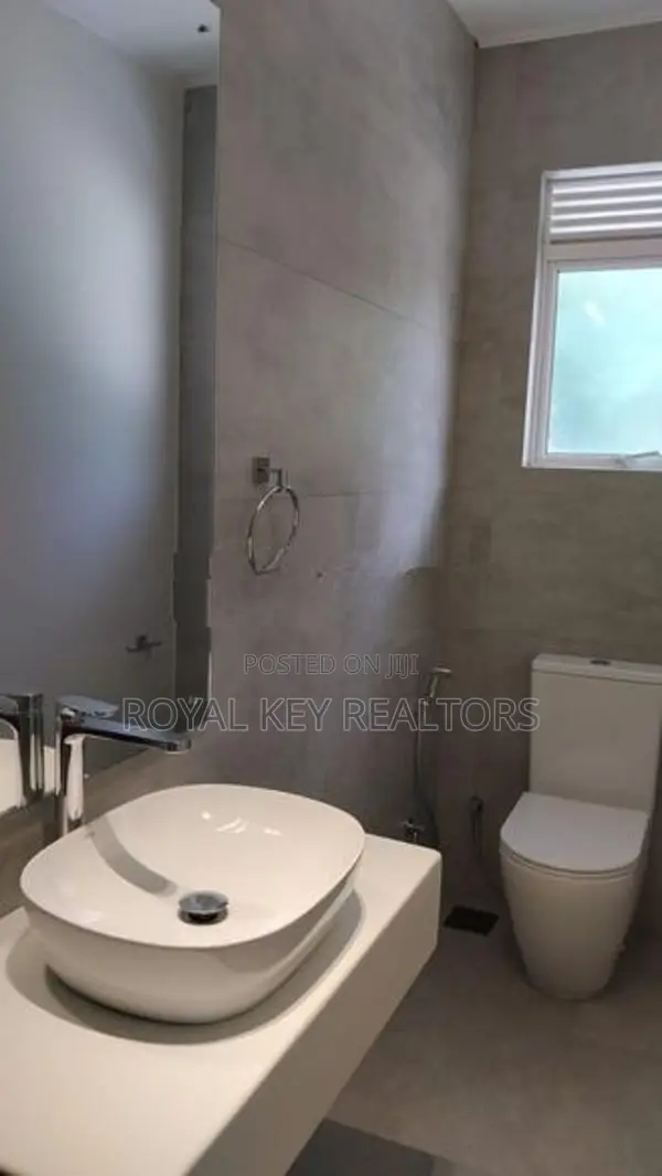 04 Bedroom - Unfurnished House for Rent In Nawala