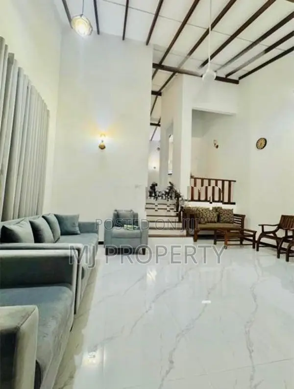 ( TR-1284) Valuable Two Storey House Rent in Piliyandala
