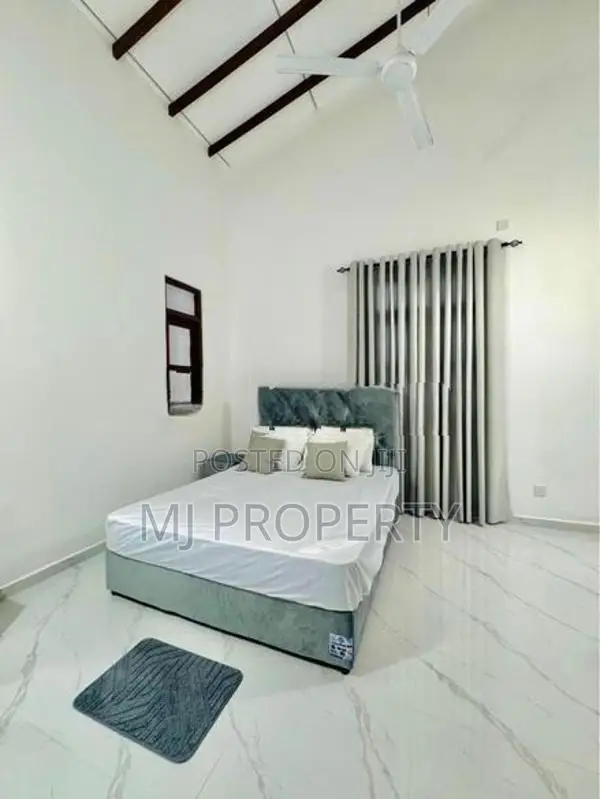 ( TR-1284) Valuable Two Storey House Rent in Piliyandala