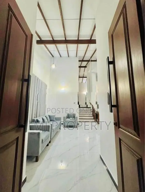 ( TR-1284) Valuable Two Storey House Rent in Piliyandala