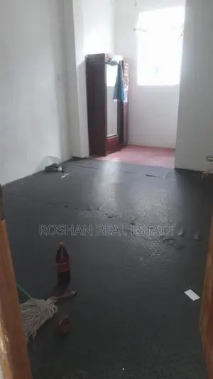UNFURNISHED THREE STORIED HOUSE FOR RENT COLOMBO 2 LI3154