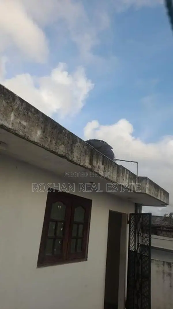 UNFURNISHED THREE STORIED HOUSE FOR RENT COLOMBO 2 LI3154