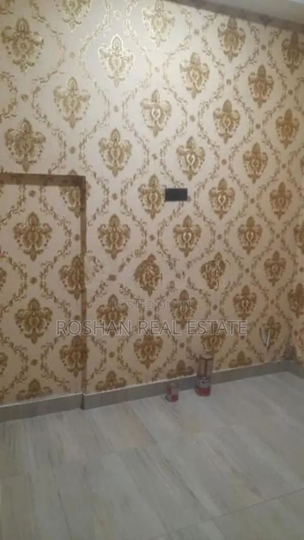 UNFURNISHED THREE STORIED HOUSE FOR RENT COLOMBO 2 LI3154