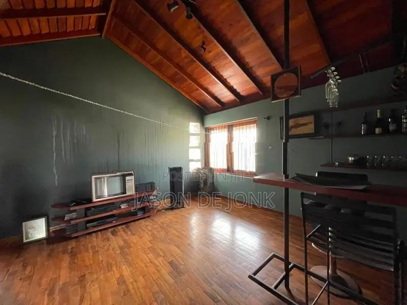 LKR 53 million | House for SALE Ja-Ela (Kapuwatte)