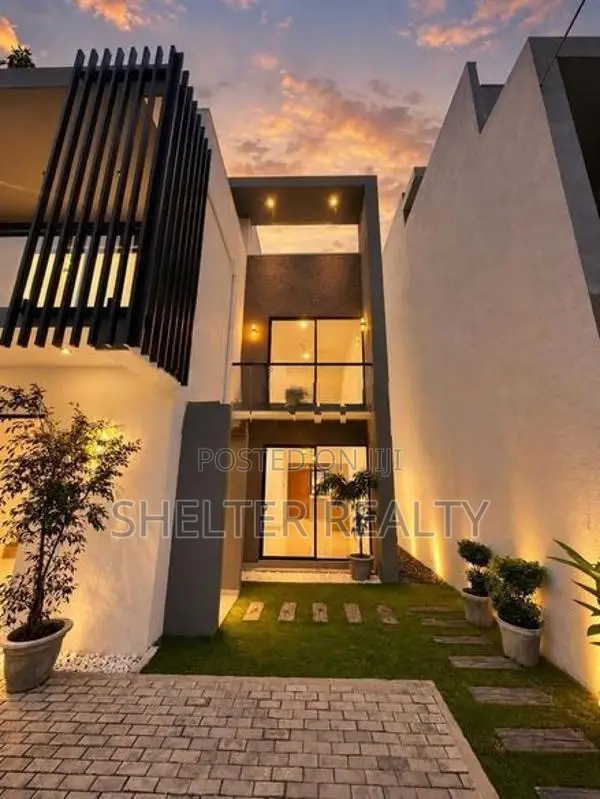 Luxury Brand New House for sale in Wattala