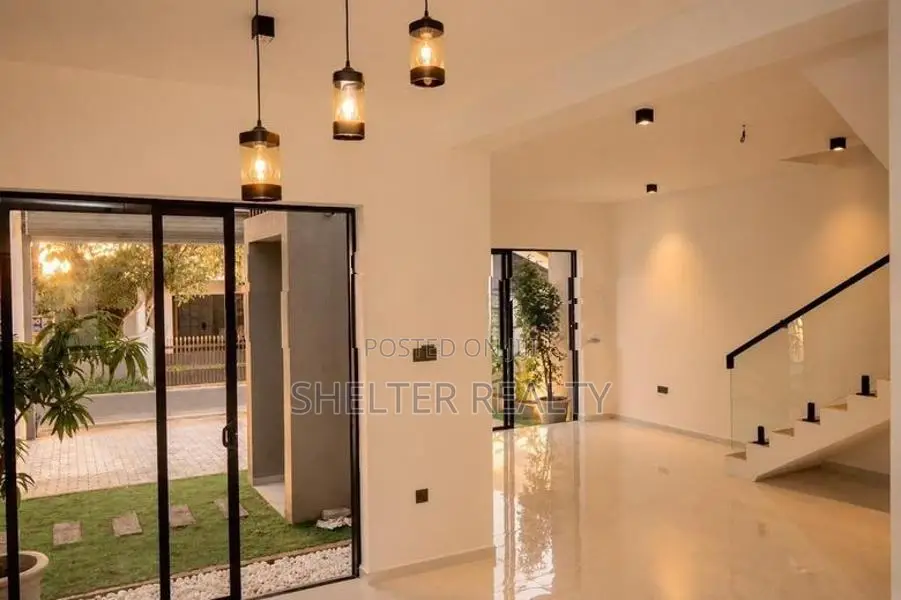 Luxury Brand New House for sale in Wattala
