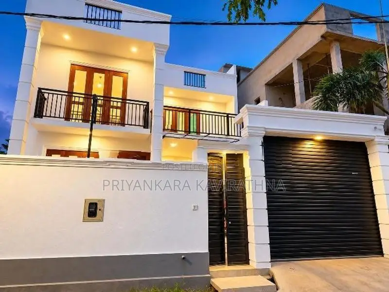 Architecture Designed Luxury 3 Storied House - Bokundara