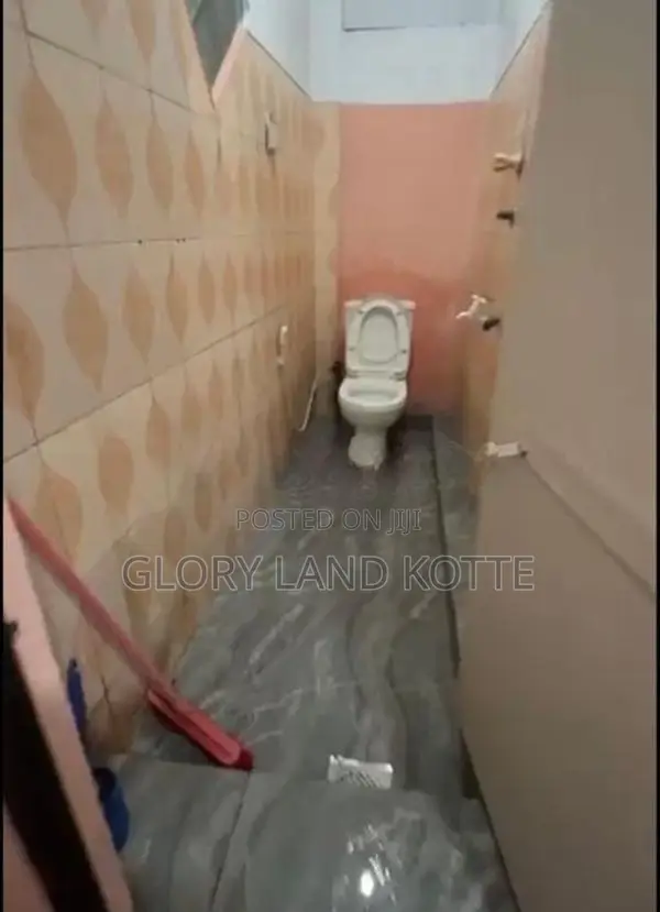 First Floor House for Rent in Pitakotte