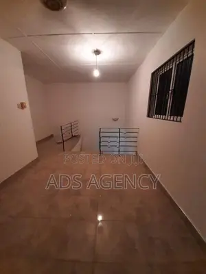 Upstairs House for Rent in Katubedda