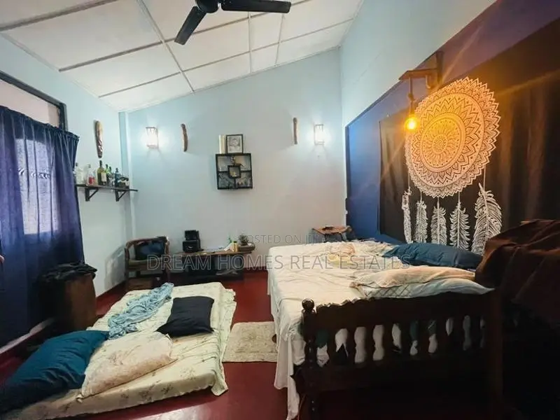 Spacious 4-Bedroom House For Sale In Makola South Kiribathgoda