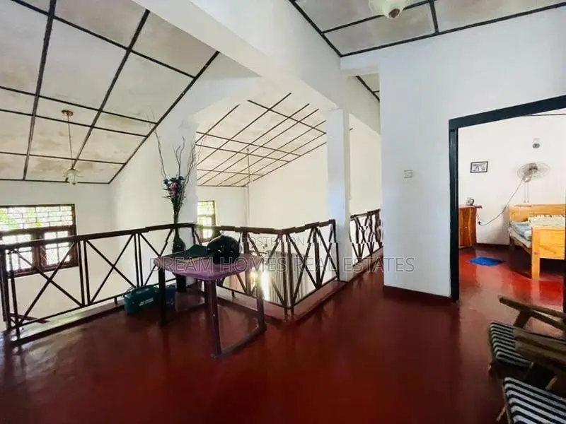 Spacious 4-Bedroom House For Sale In Makola South Kiribathgoda