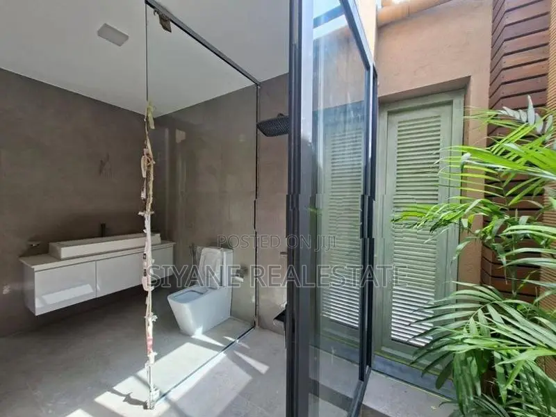 Luxury New House for Sale in Battaramulla