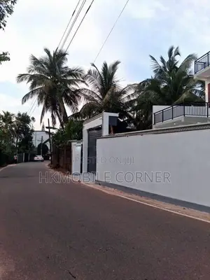 5-Bedroom House For Sale – Arawwala, Pannipitiya