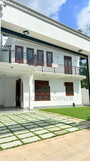 5-Bedroom House For Sale – Arawwala, Pannipitiya