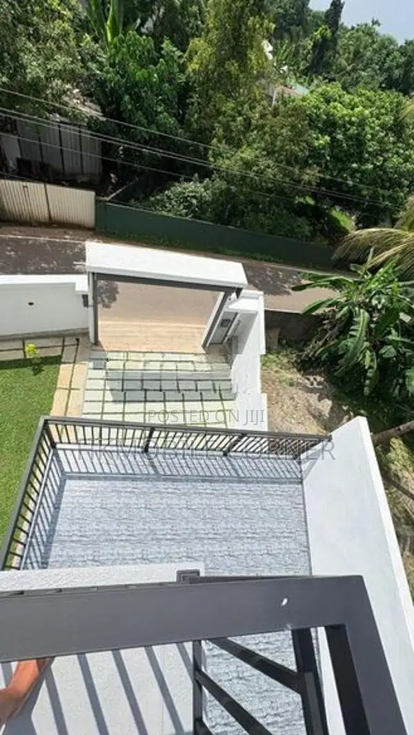 5-Bedroom House For Sale – Arawwala, Pannipitiya