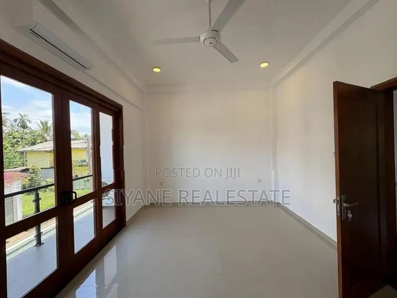Luxury New House for Sale in Boralesgmauwa