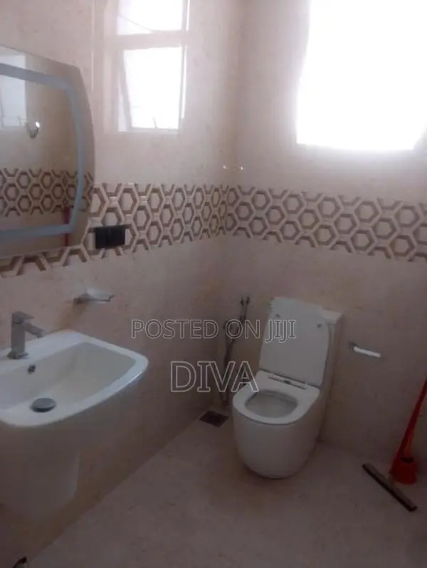 Spacious Unfurnished Apartment For Rent In Colombo 6