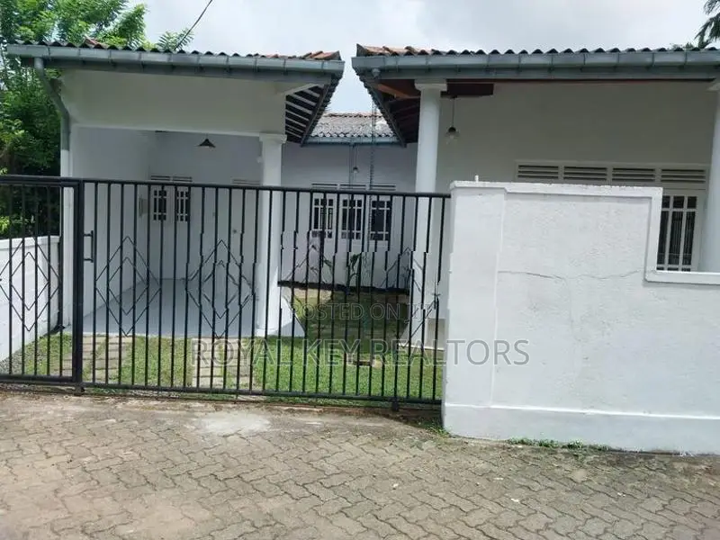 04 Bedroom Unfurnished House for Sale in Gothatuwa