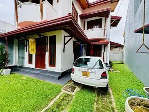Modern 4BR House for Sale – Rajagiriya