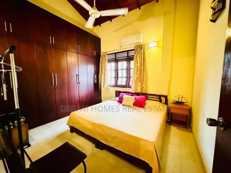 Modern 4BR House for Sale – Rajagiriya