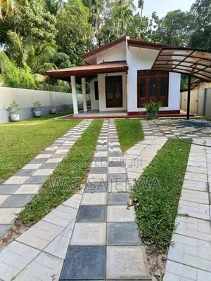 Newly Built House Rent in Gampaha, Udugampola