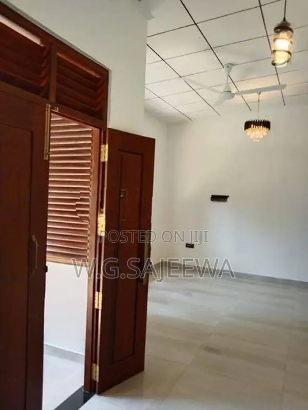 Newly Built House Rent in Gampaha, Udugampola